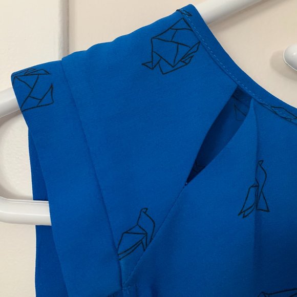 Blue blouse with oragami birds - Picture 2 of 7